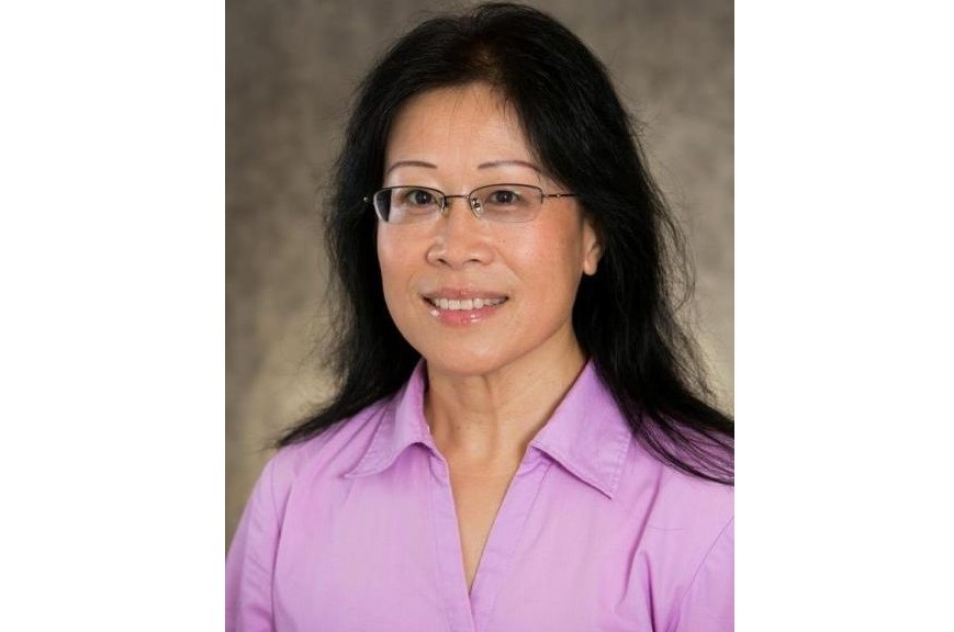 Dong Isbister headshot