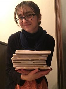 girl in glasses 